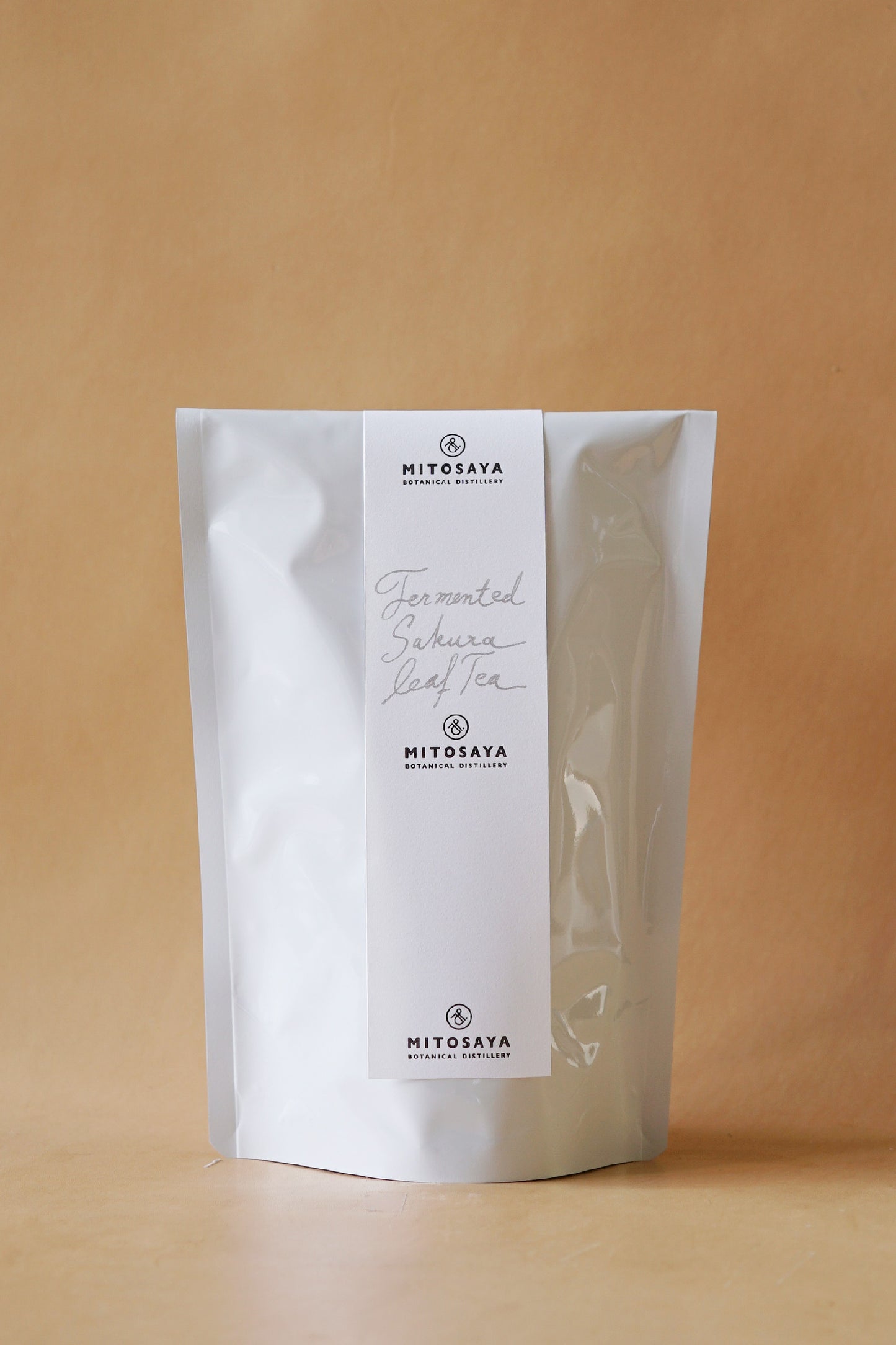 FERMENTED SAKURA LEAF TEA / 発酵桜の葉茶