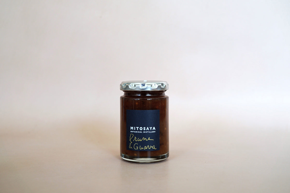 PRUNE AND GUAVA, GREEN CITRUS JAM / プルーン、グアバ、青い柑橘のジャム