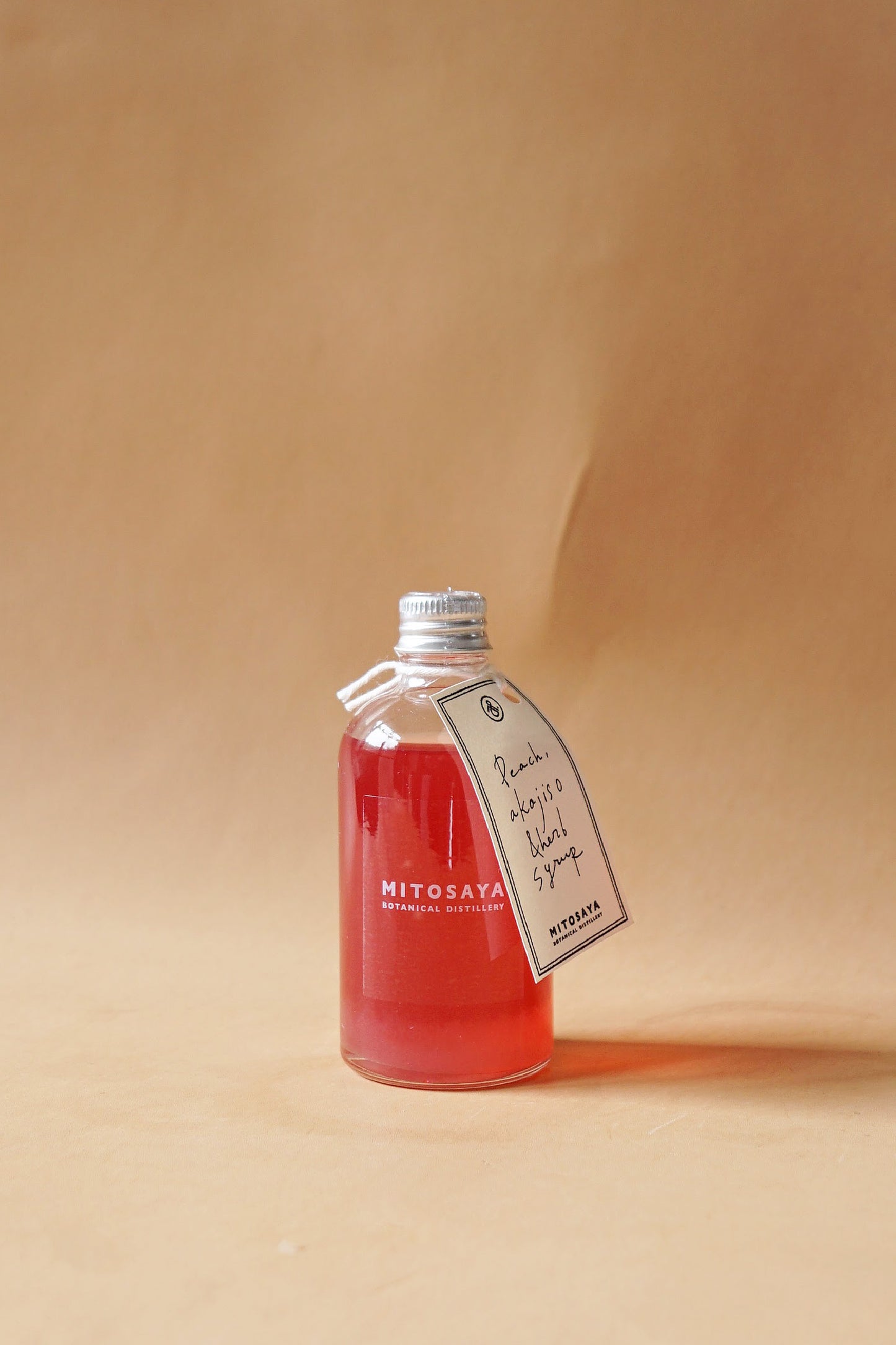 PEACH, AKAJISO & HERB SYRUP / 桃、赤紫蘇、庭のハーブシロップ